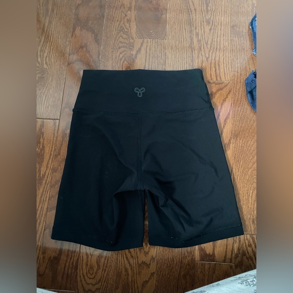 TNA shorts - Picture 2 of 3